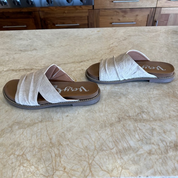 Very G Jolene Tooled Sandal - Picture 4 of 5